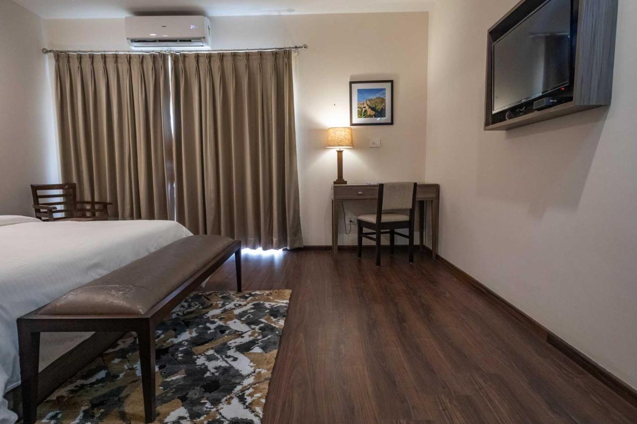 Hotel Alaya デヘラードゥーン エクステリア 写真